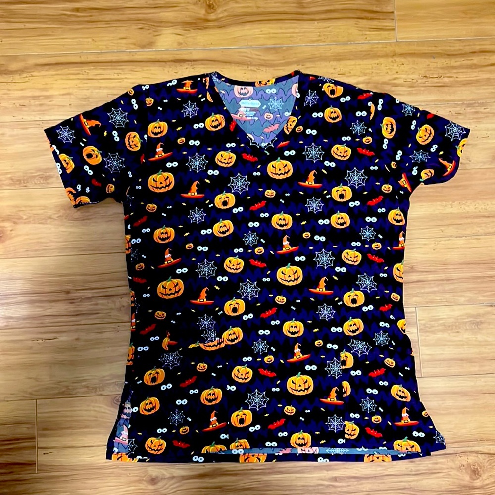 Scrub top